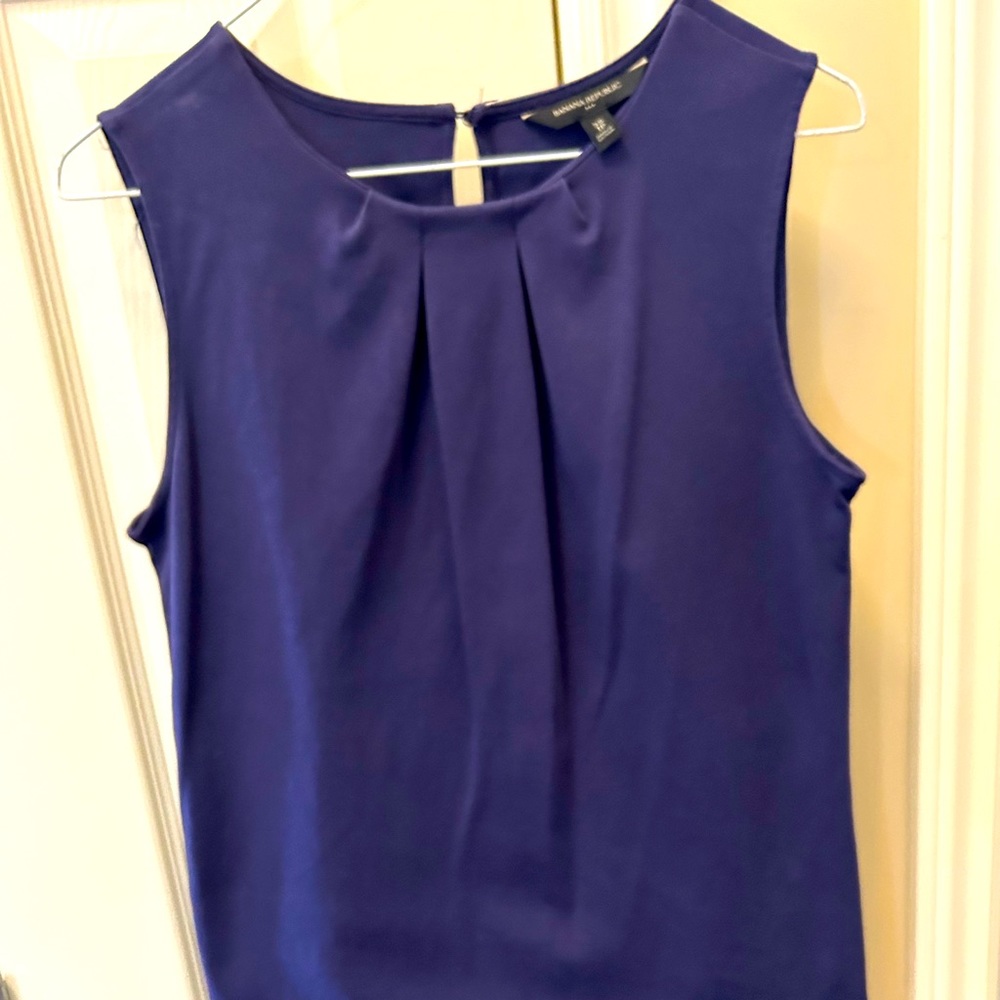 Banana Republic ladies top